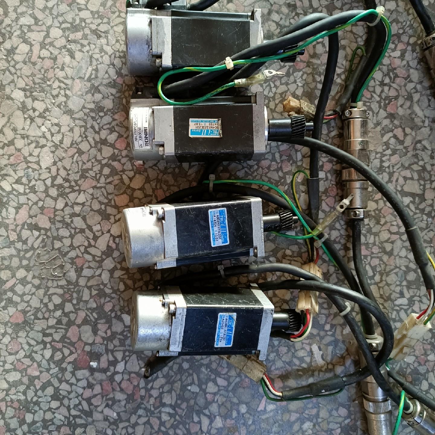 拆机多摩川伺服电机  4604N1320E201 图片实物拍