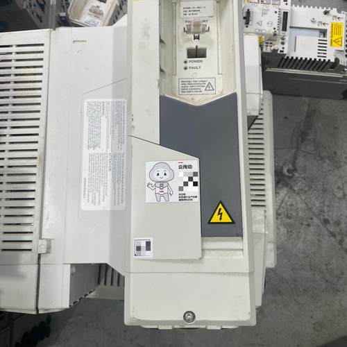 变频器：ACS580-01-05A7-4 2.2KW