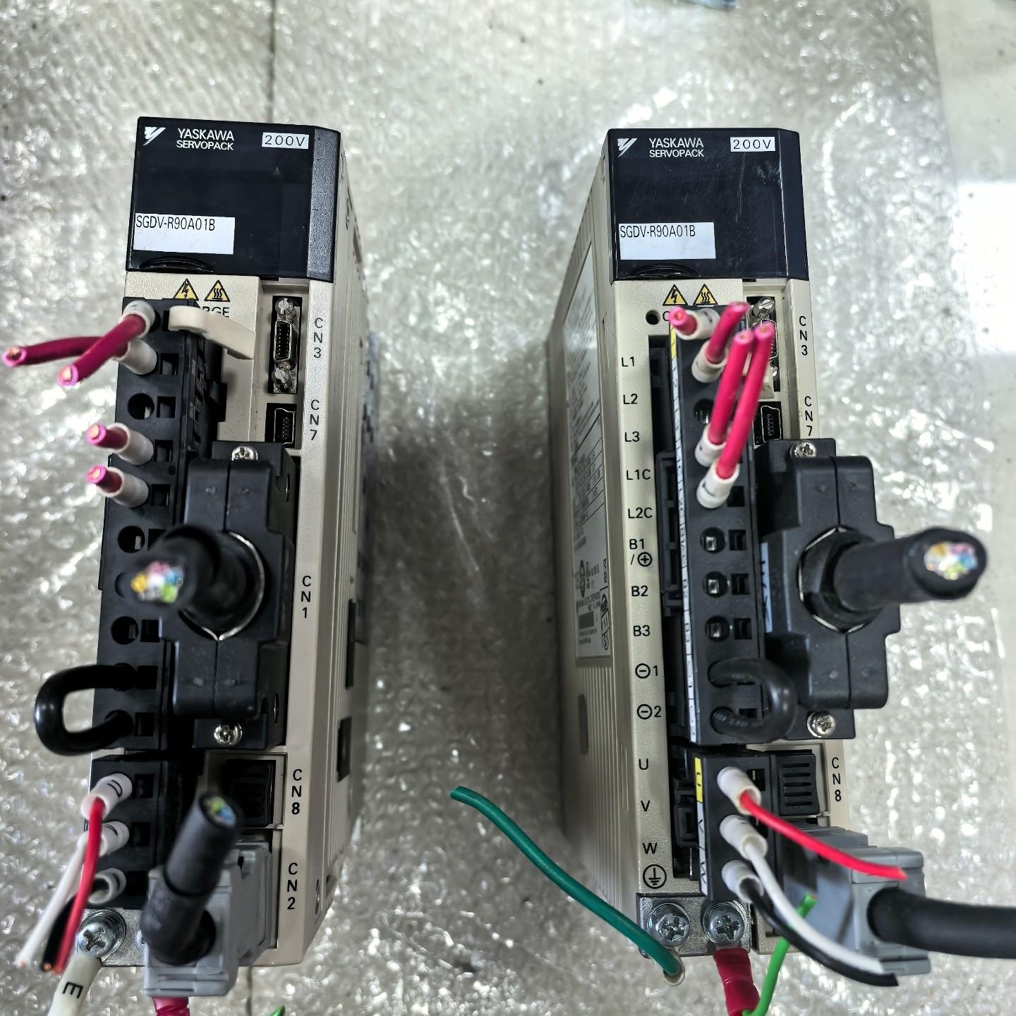 安川伺服驱动器 SGDV-R90A01B 日本 200V