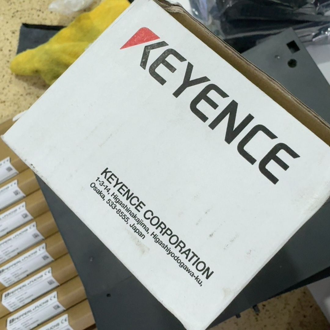 25年原装基恩士KEYENCE GS-51P5安全门锁 全新