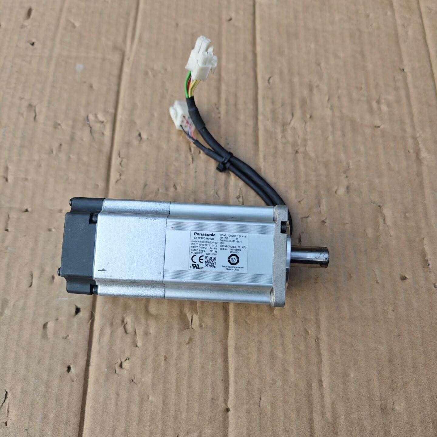 MSMF042L1V2M 伺服电机 400W功率 300