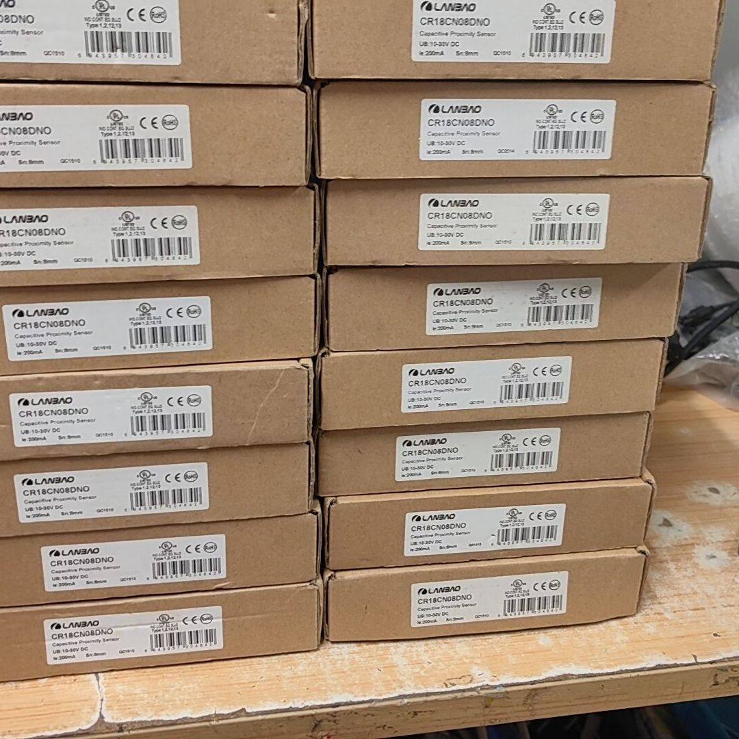 兰宝电容式传感器 接近开关 位移传感器CR18CN08DNO