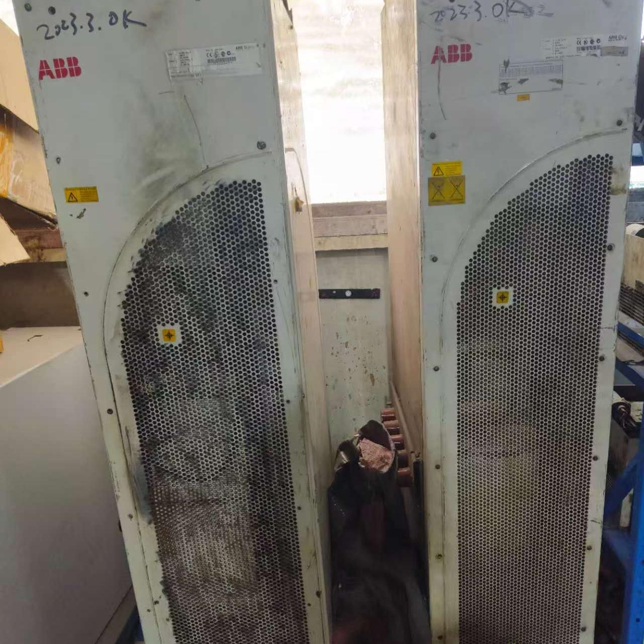 变频器ACS800-04-0260-3+D150+P9