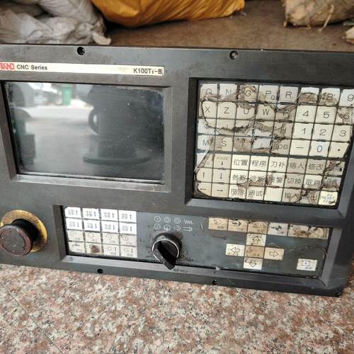 KND K100Ti-B数控系统 成色如图 通电如图 功能完