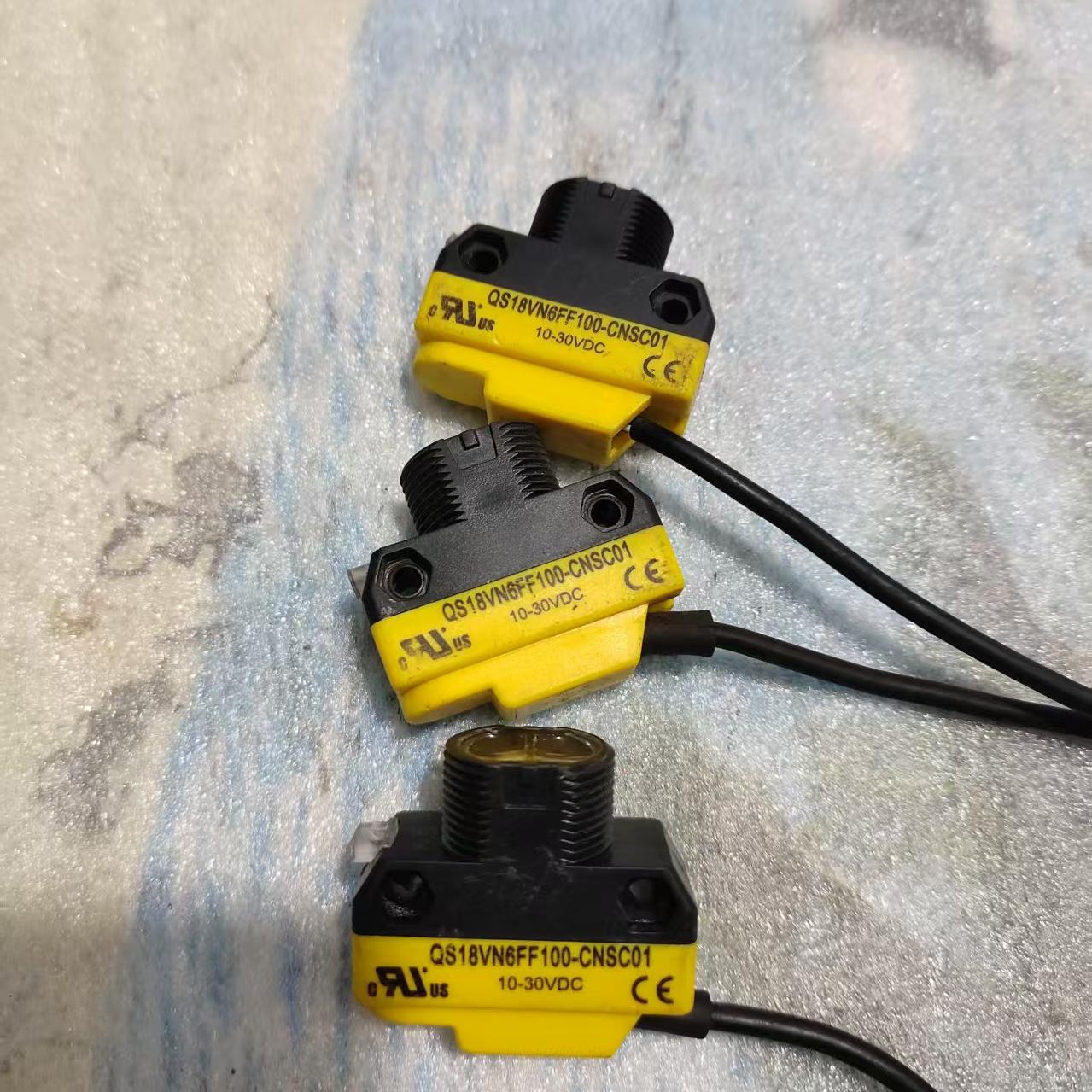 邦纳传感器QS18VN6FF100-CNSC01 10-30