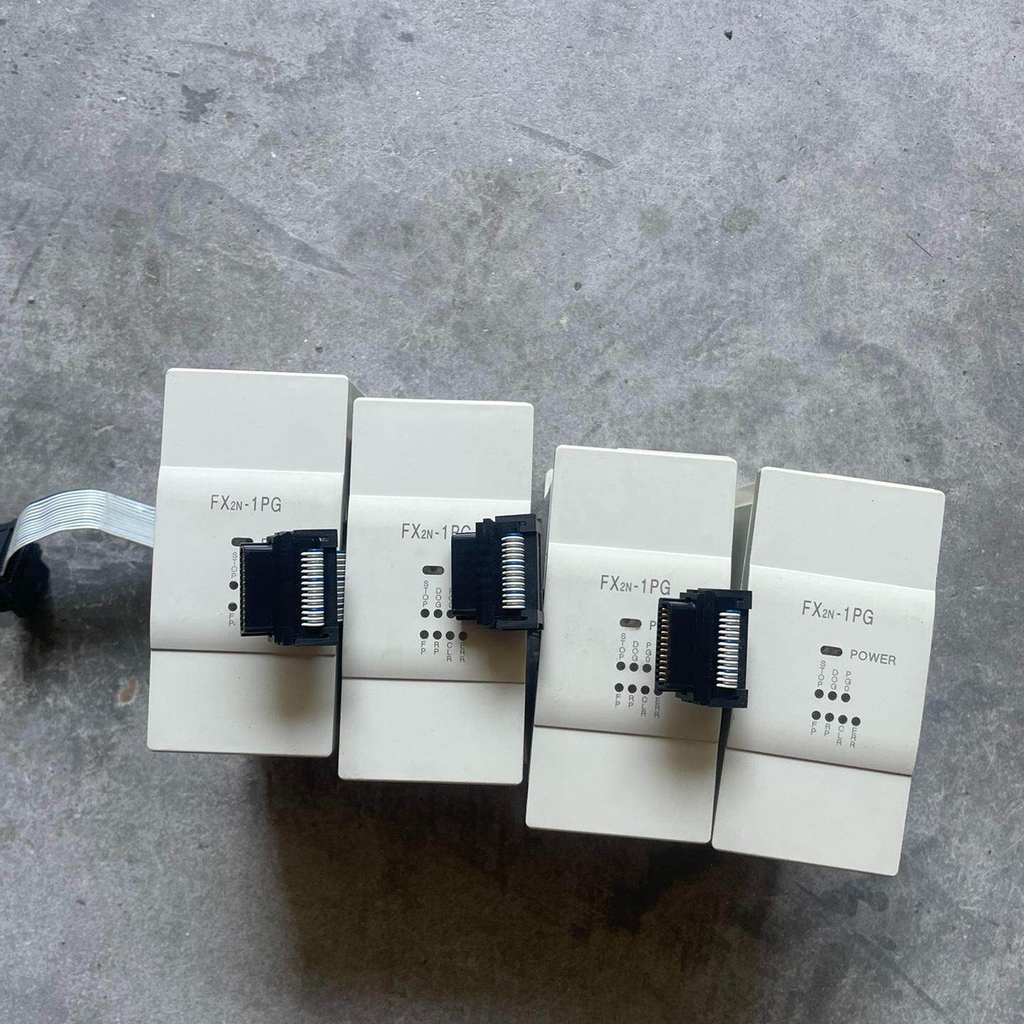 PLC  FX2N-1PG 成色如图  120包