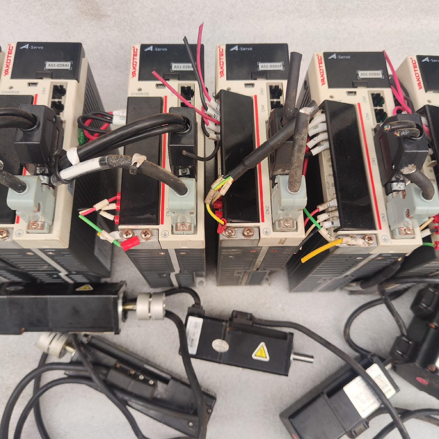 研控200W伺服套装驱动器 AS1-02BAI  图片实拍