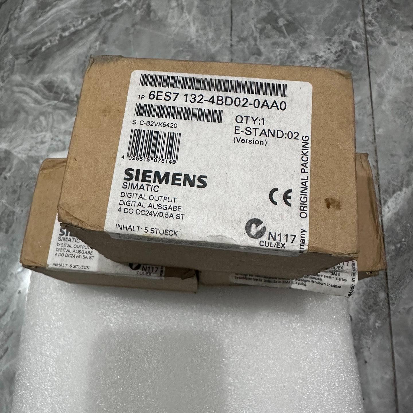 ET200S输出模组 6ES7 132-4BD02-0