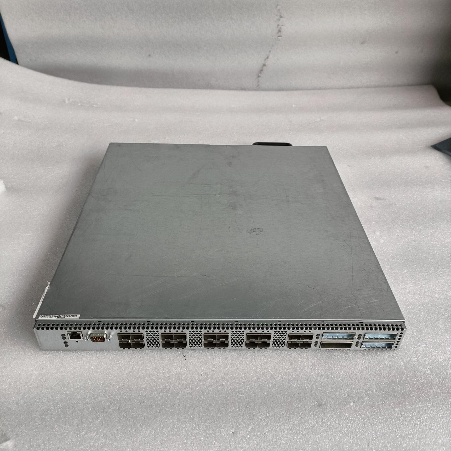 华为 OceanStor SNS2120 光纤通道储存交换机