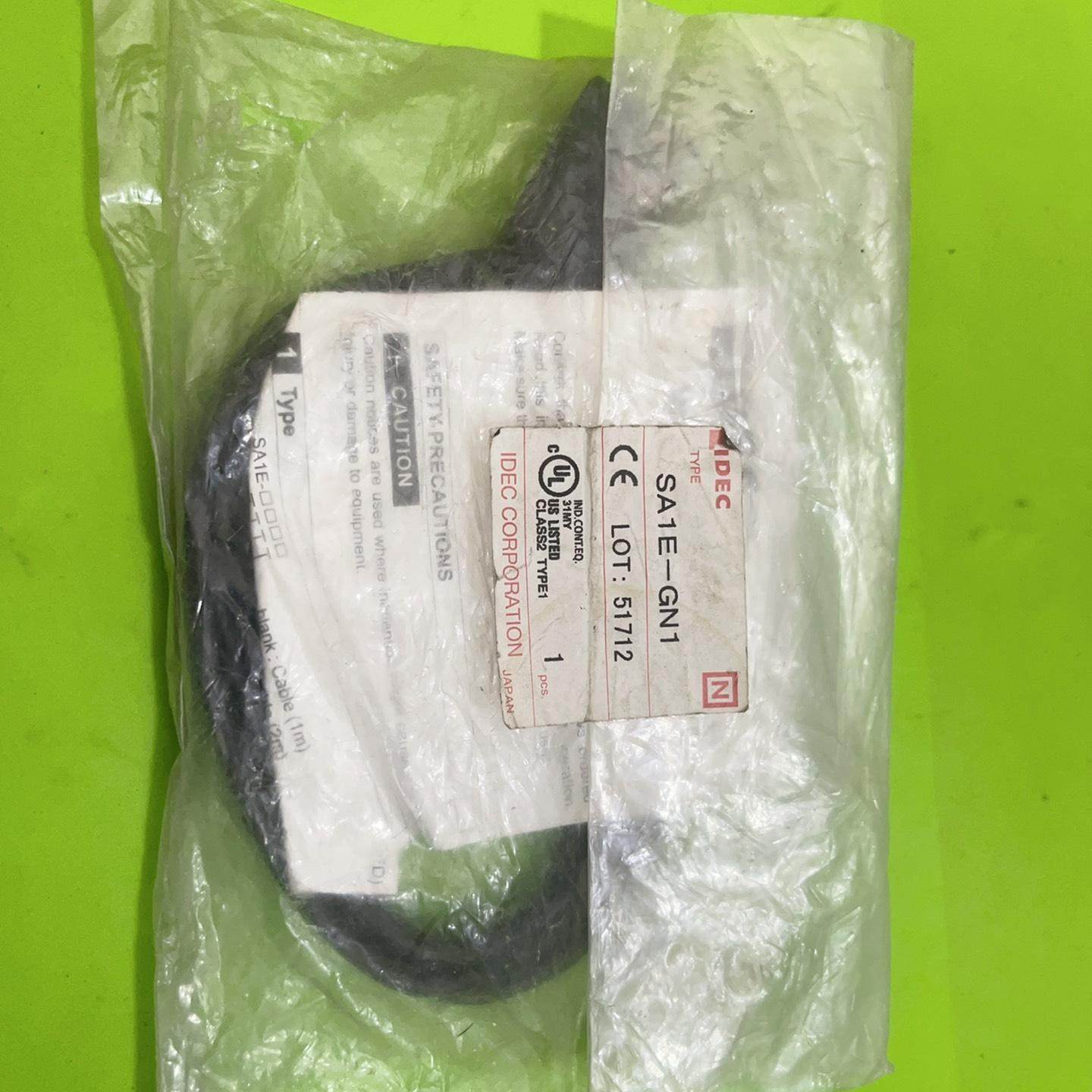 IDEC和泉光电开关传感器SA1E-GN1 库存一只