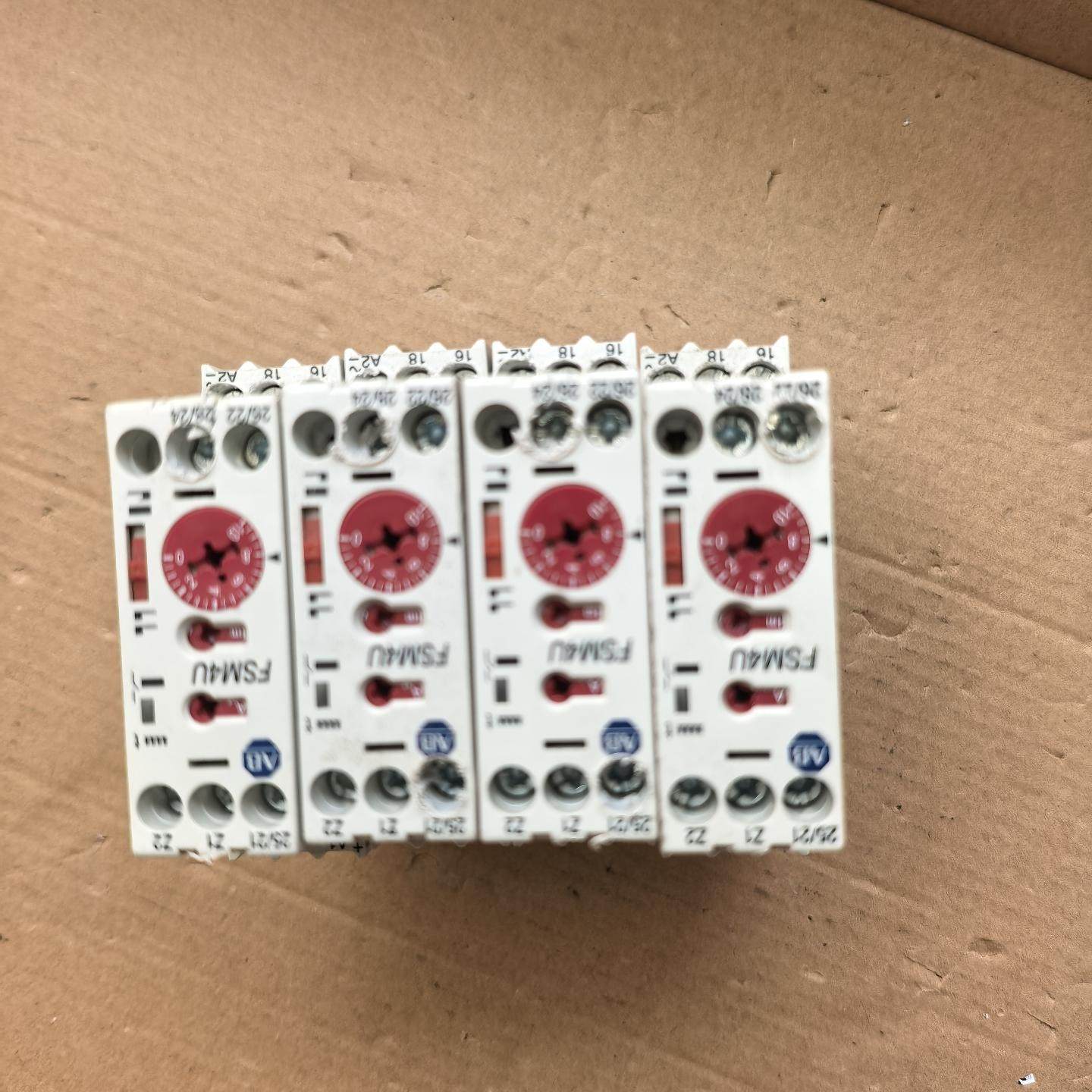 AB罗克韦尔时间继电器700-FSM4UU23 瑞士制造 2