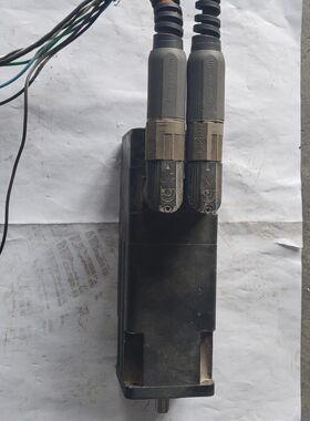 拆机AB伺服电机MPL-B230P-VJ74AA 成色如图