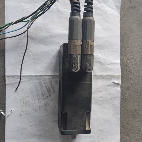 拆机AB伺服电机MPL-B230P-VJ74AA 成色如图