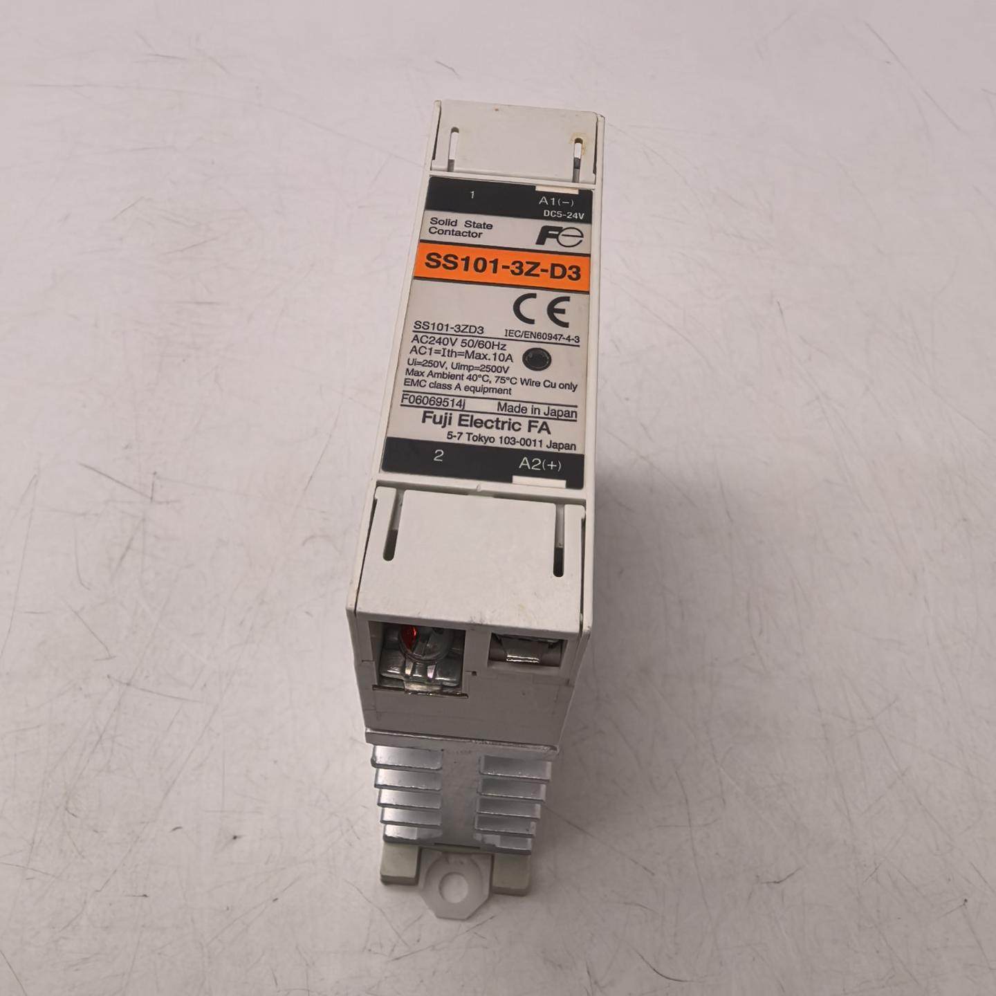 SS101-3Z-D3固态继电器 日本制造 功能完好