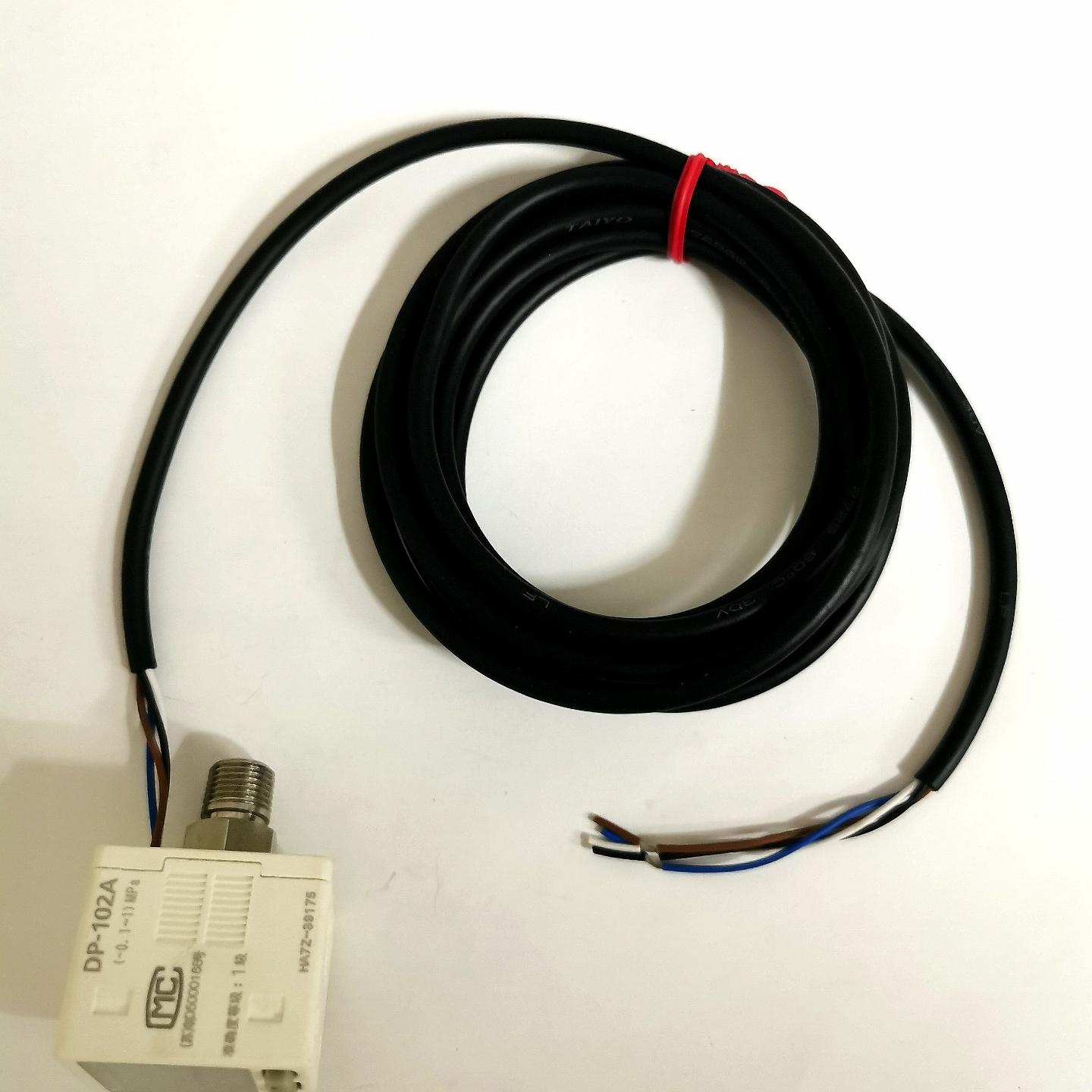 气压表 DP-102A。