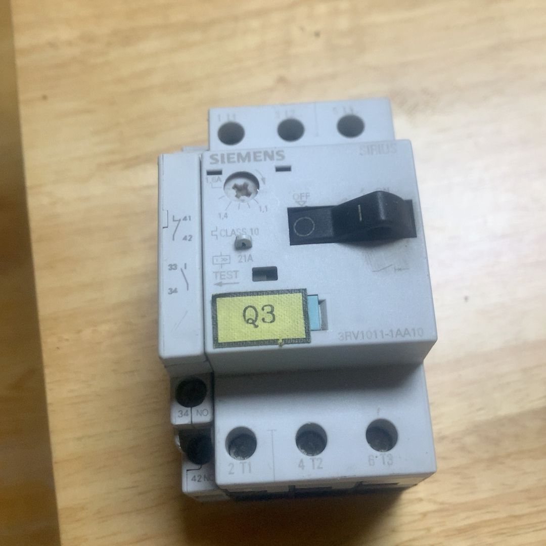 3RV1011-1AA10电机保护器 德国制造 拆机件