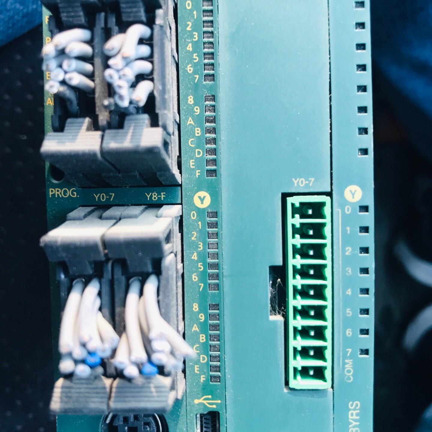 FPOR-C32T FP0-E8YRS-F    成色如