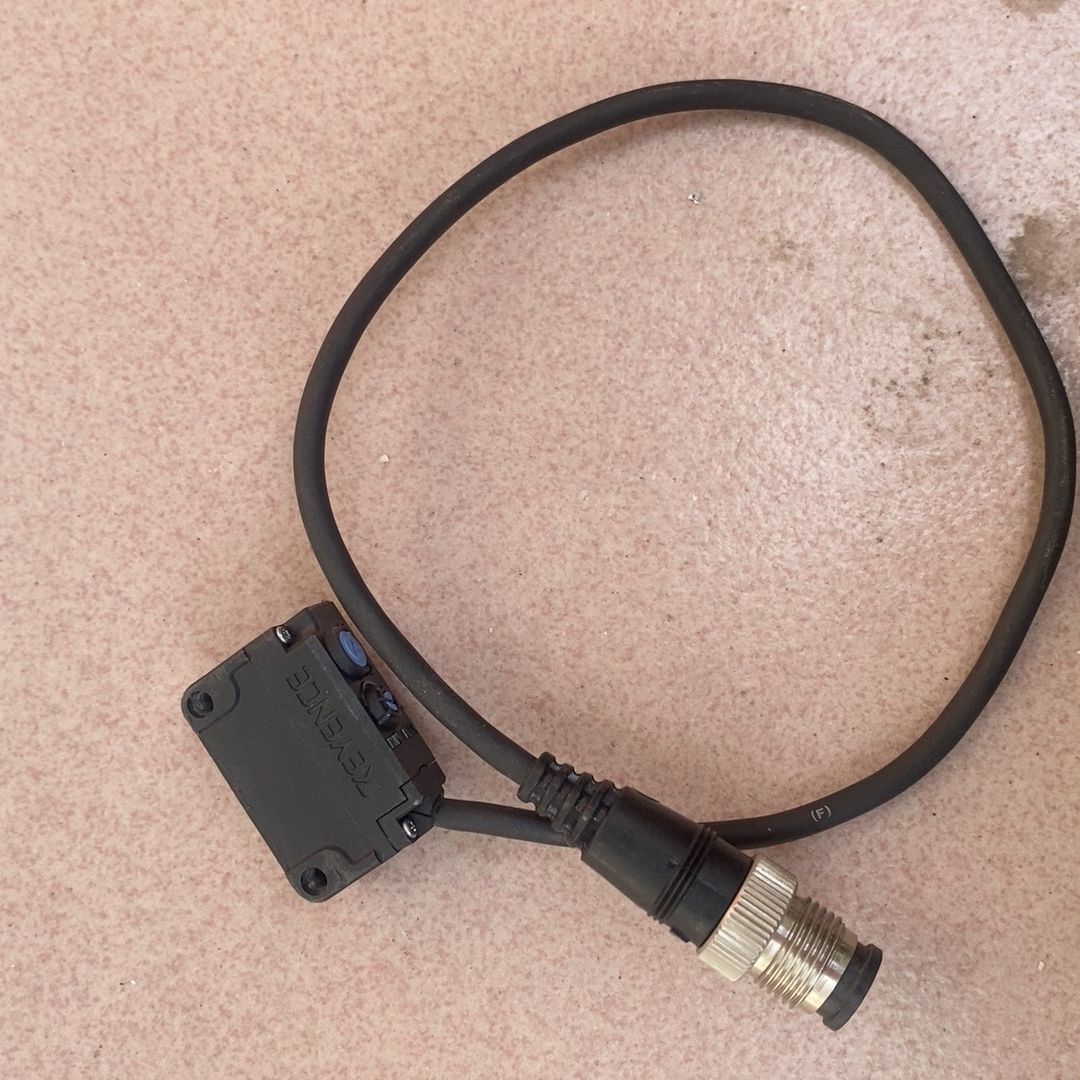 KEYENCE  光电传感器 PZ-G61EP正