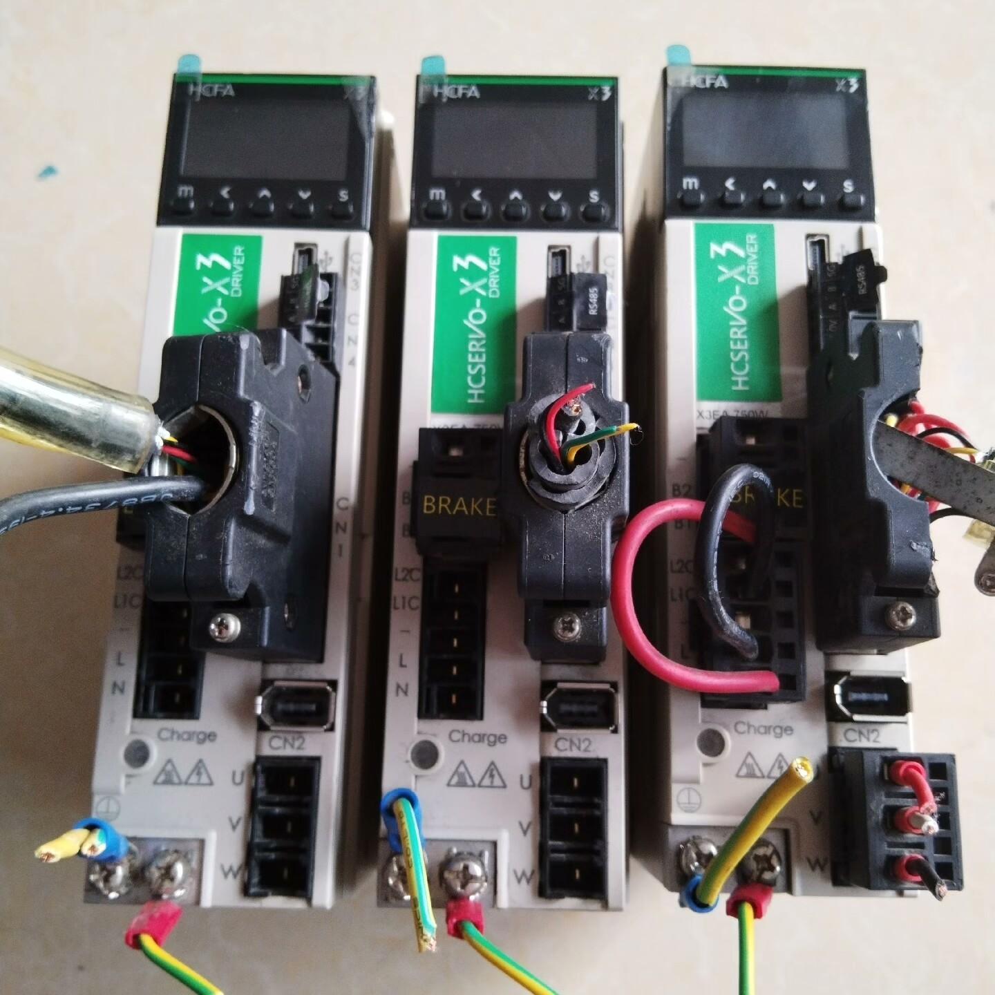 禾川伺服驱动器 SV-X3EA075A-A两台