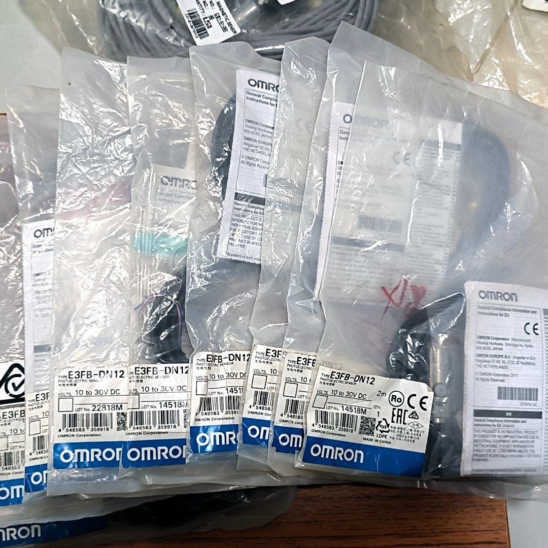 全新欧姆龙光电开关 项目剩余低价处理。型号E3FB-DN12