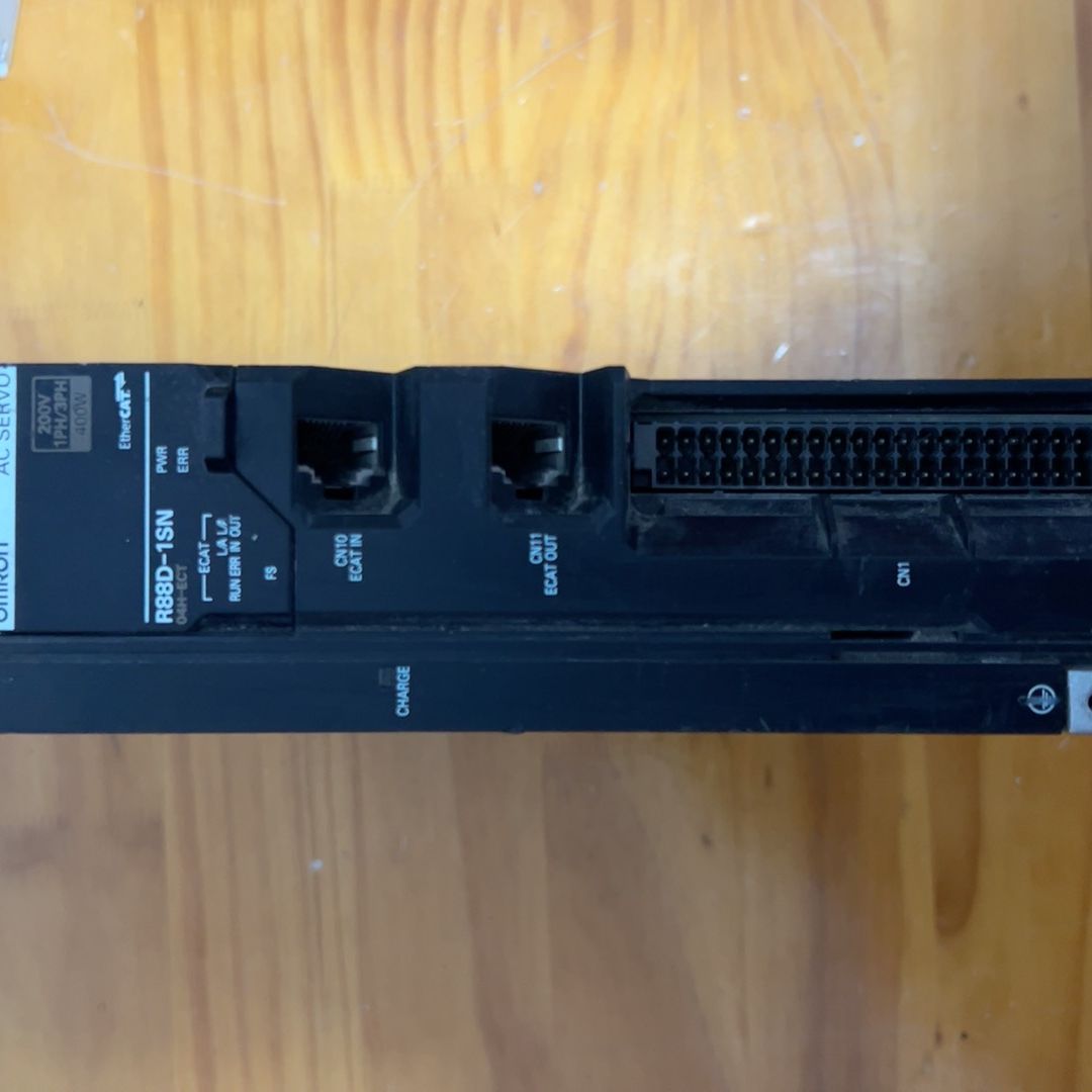 驱动器R88D-1SN04H-ECT详情图片 收回来的