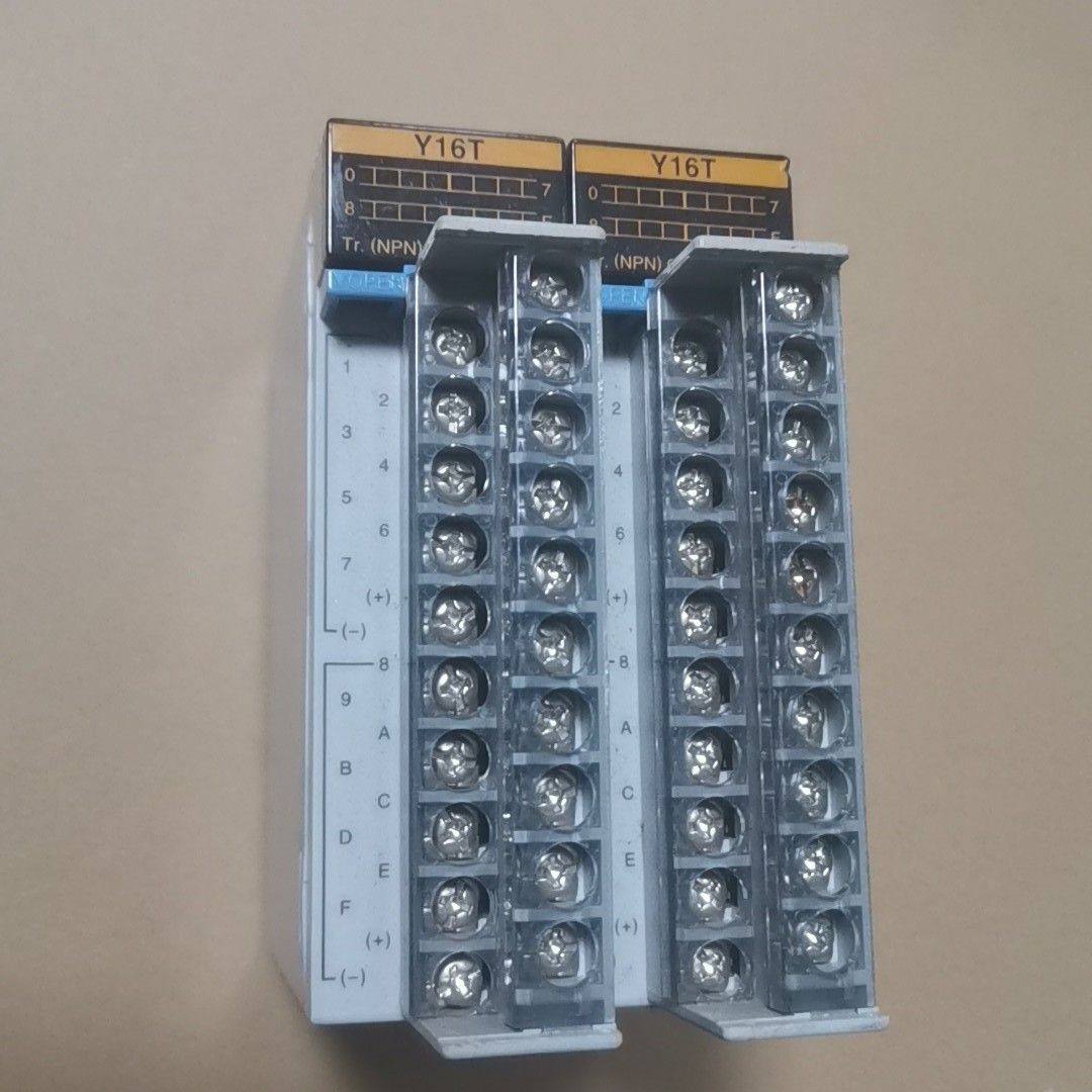 PLC模块扩展FP2-Y16T  AFP23403  功