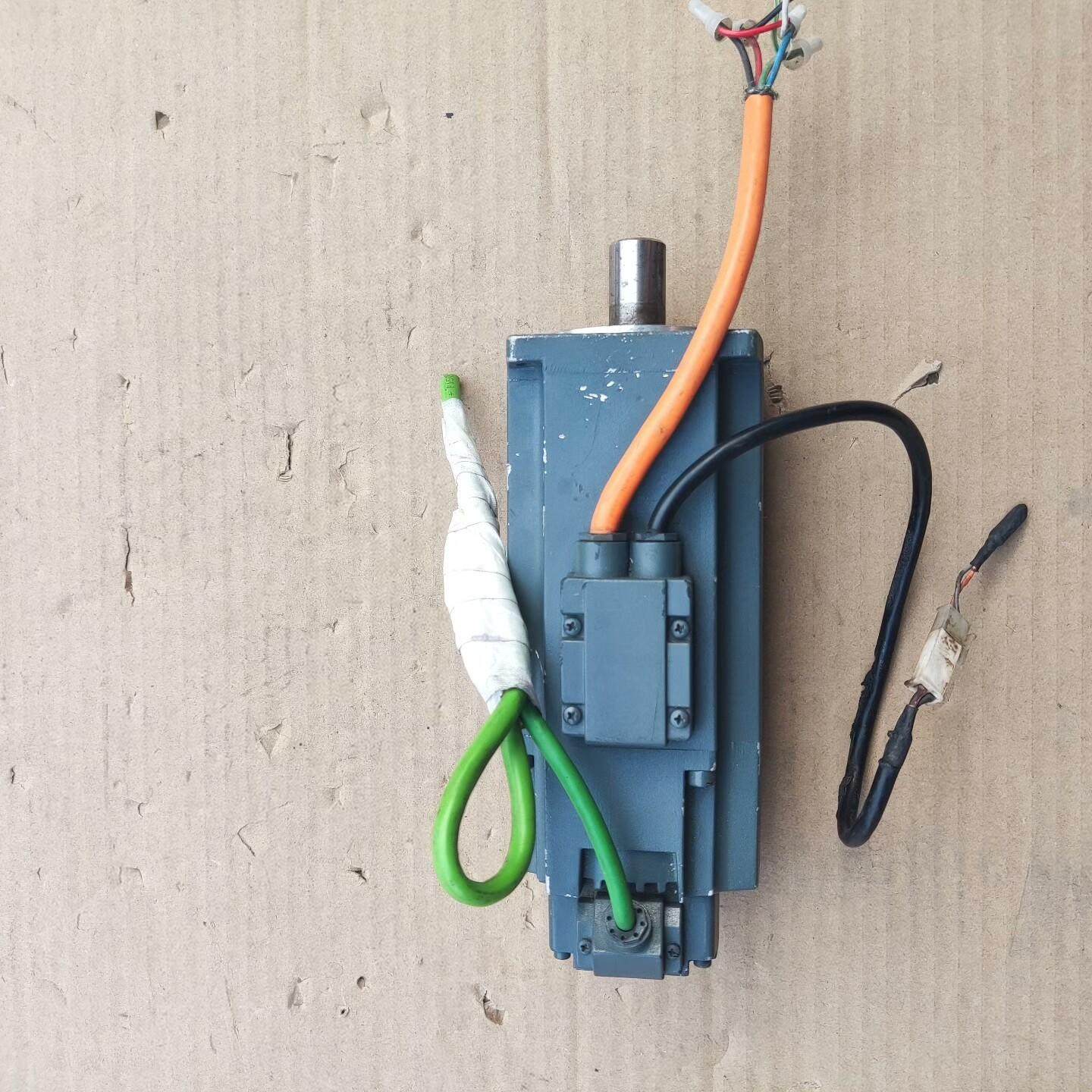 1FL6042-2AF21-1MB1 伺服电机。750