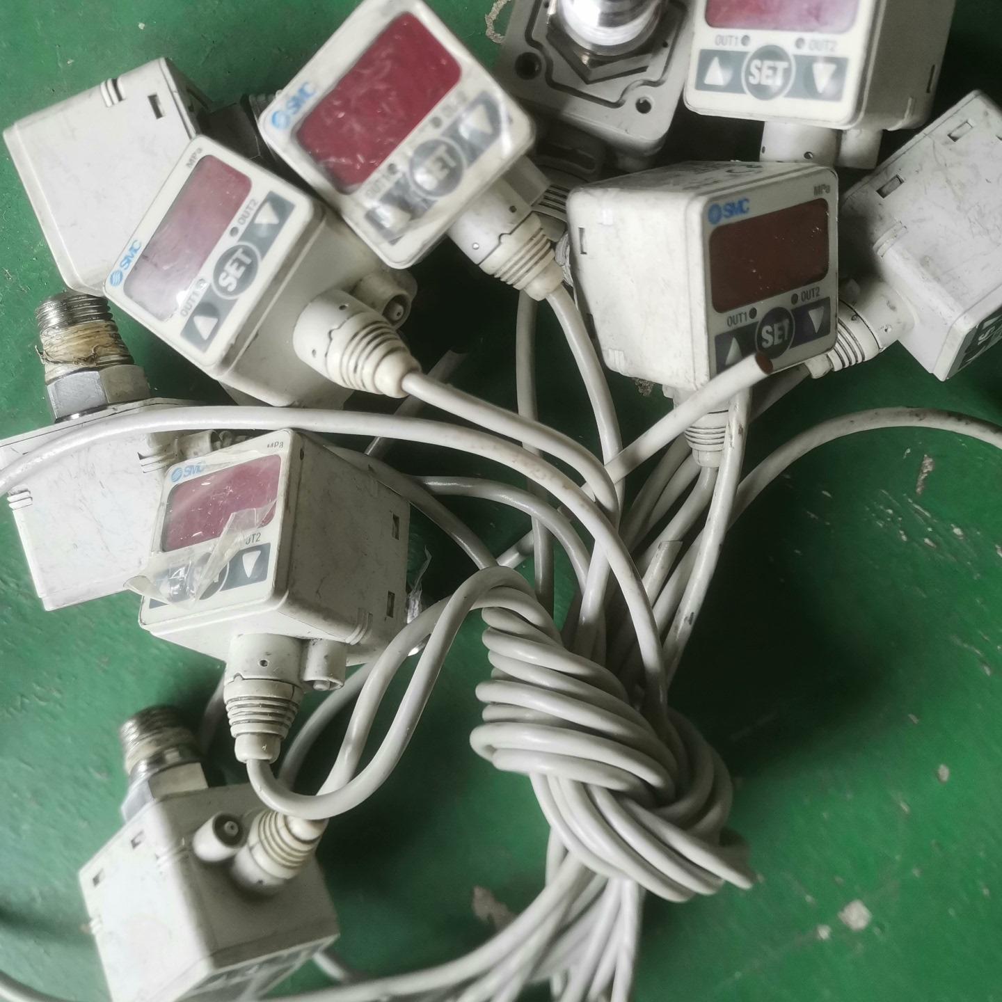 ISE50-20-62L-M压力传感器