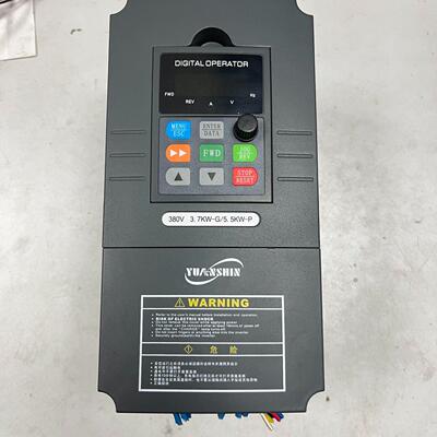 实拍 源信变频器 YX3000D系列