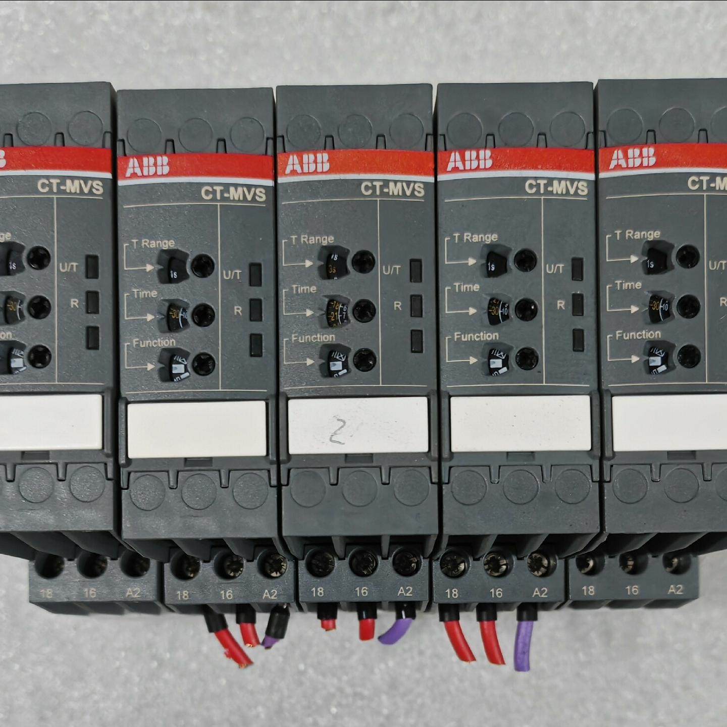 时间继电器 CT-MVS.12S 1SVR730020