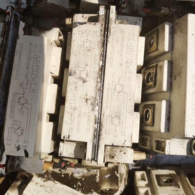 GD300HFT170C2S 打包100 成色好