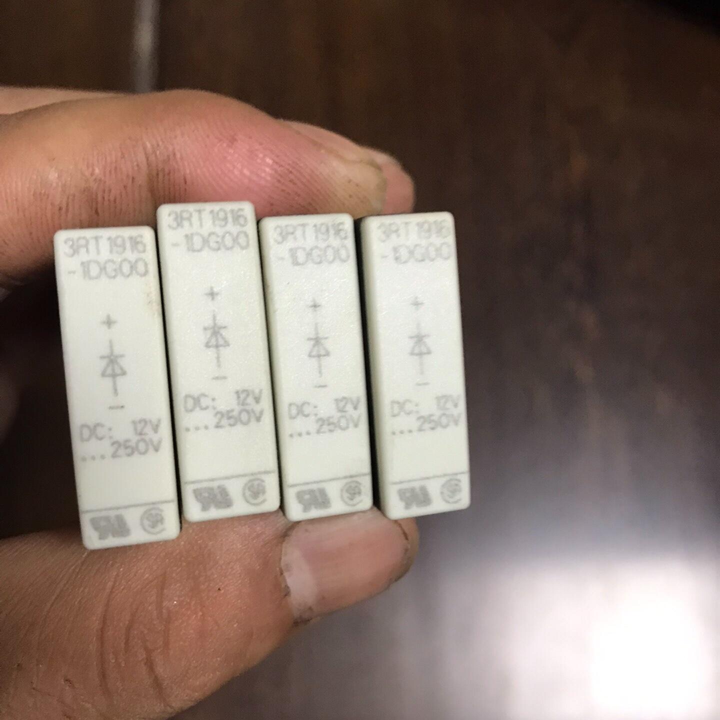 西门子3RT1916-1DG00浪涌保护器 拆机4个打包出