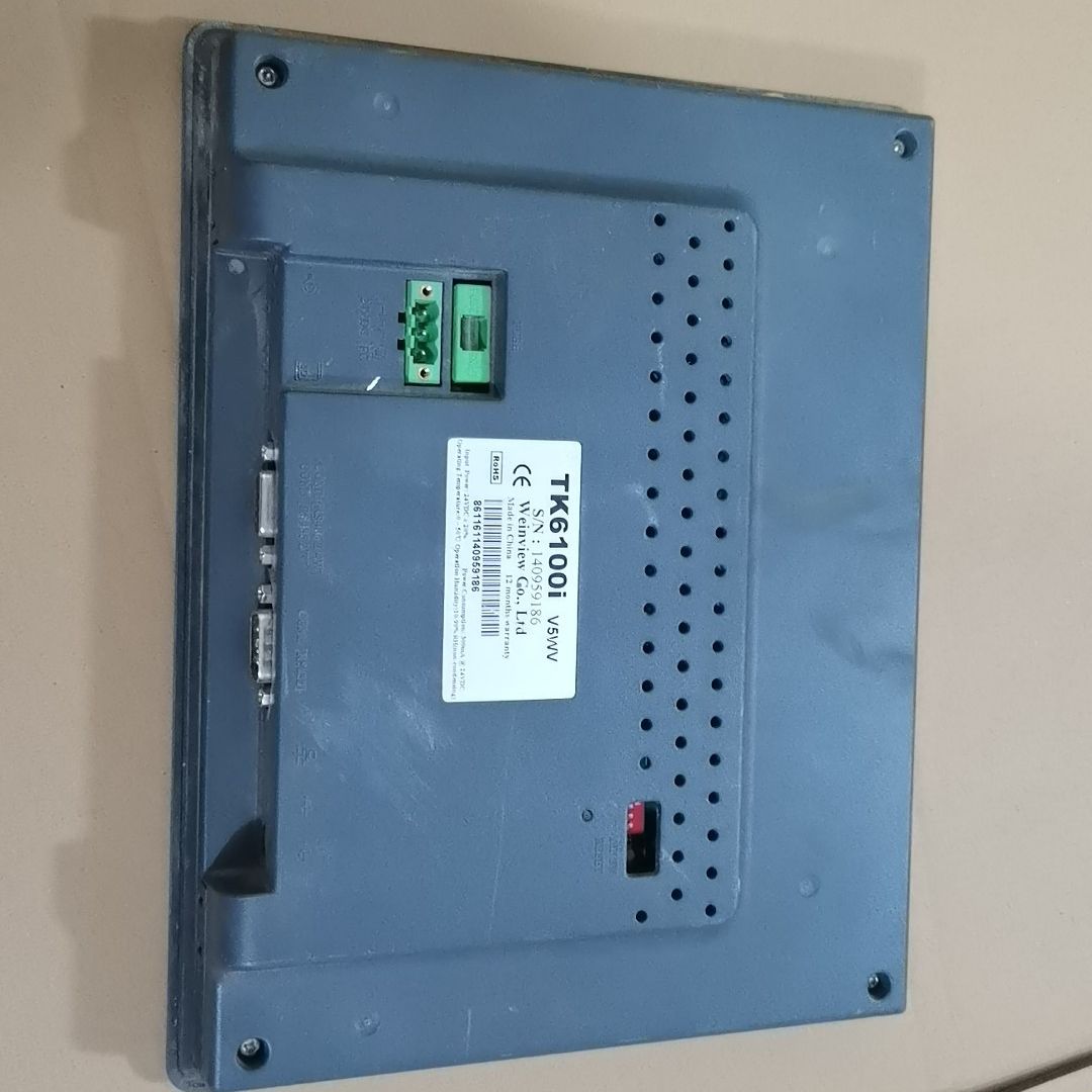 威仑通触摸屏TK6100i V5WV   通电开机显示正常！