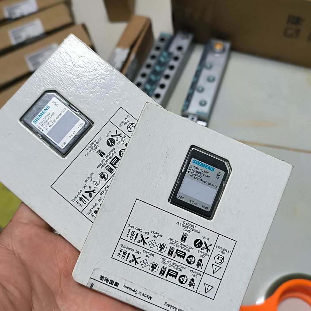 6AV2 181-8xp00 西门子全新原装正品 储存卡2G
