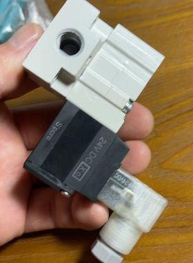 电磁阀NVKF334-5DZ 成色如图 实物拍摄