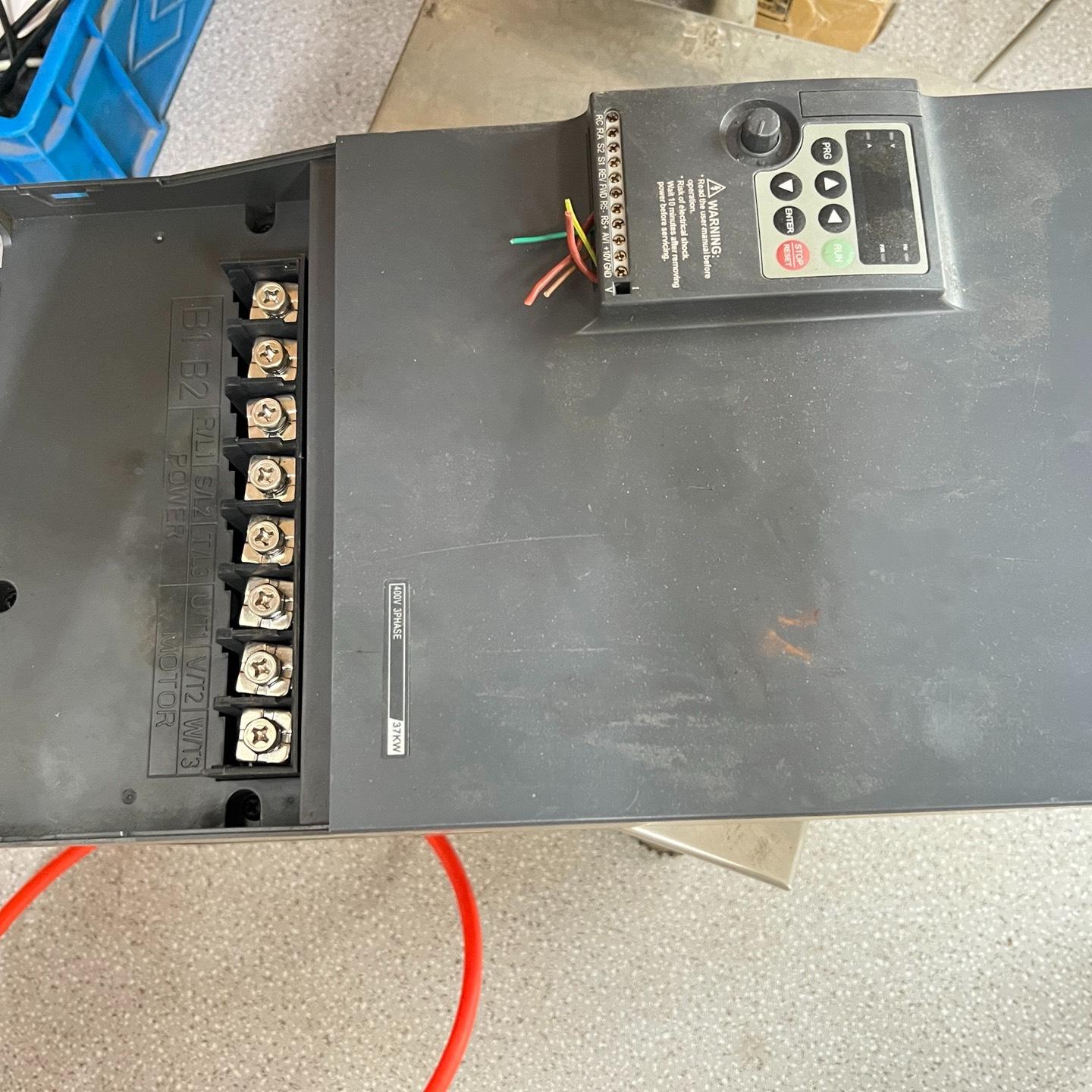 NZ200T-37GY-4众辰/众晨37kw变频器同步机 柜