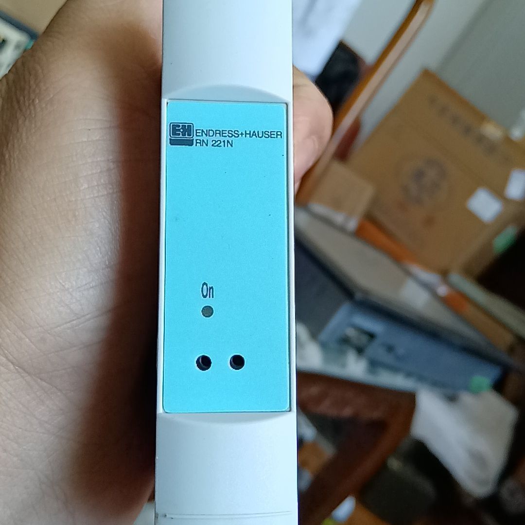 恩德斯豪斯E+H RN221N隔离栅模块 拆机品 功能正常。