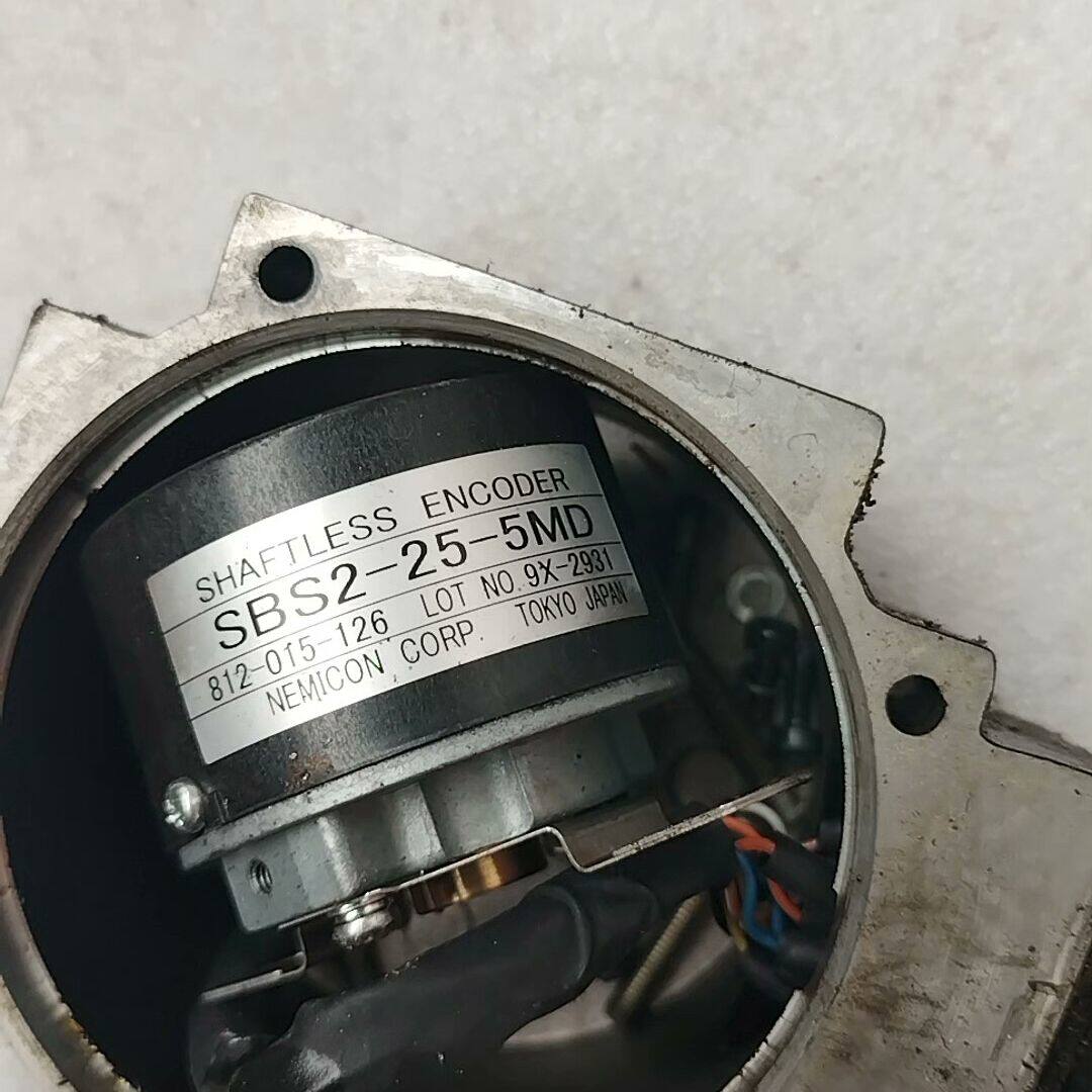 内密控 SBS2-25-5MD编码器 带后盖 有两个 功能正