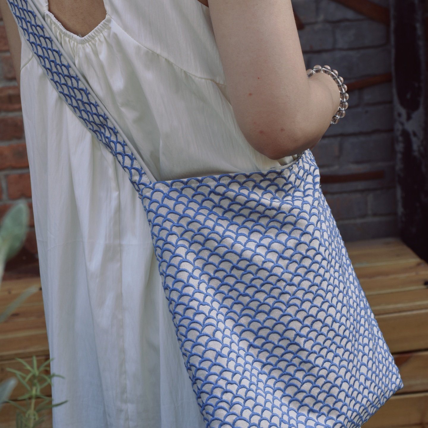 枫外设计 棉麻布艺 大布包 文艺清新新国风 刺绣斜挎包 单肩包