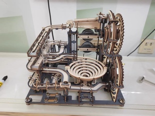 若客夜城械城轨迹拼图手工拼装模型玩具地球仪望远镜皮筋枪