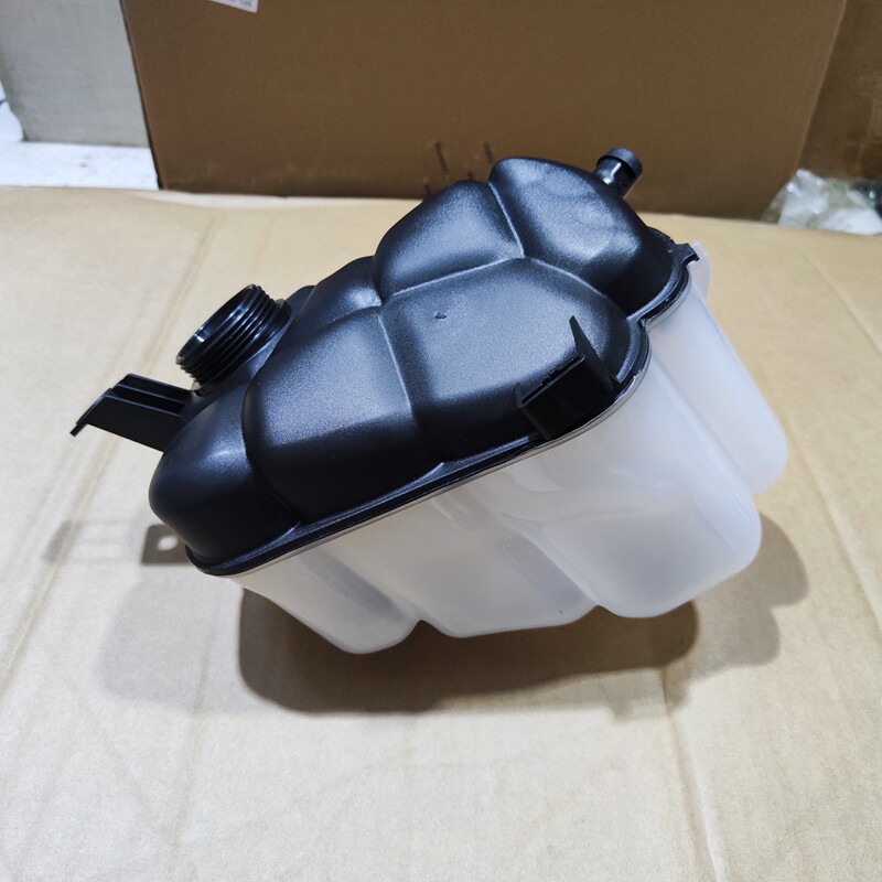 福特致胜副水壶付水箱防冻液壶