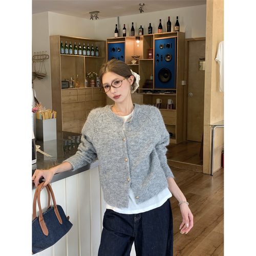 韩系早秋氛围感外搭针织开衫女2025新款宽松慵懒灰色毛衣外套上衣