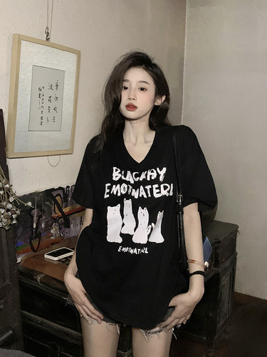 正肩纯棉短袖V领T恤女夏季别致猫咪印花宽松显瘦休闲半袖体恤上衣