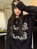 加厚软糯宽松韩系慵懒针织上衣 冬季 黑色圆领套头毛衣女款 2025新款