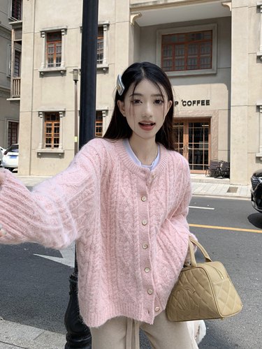 甜美粉色毛衣外套女秋冬2025新款慵懒风宽松温柔韩系针织开衫上衣