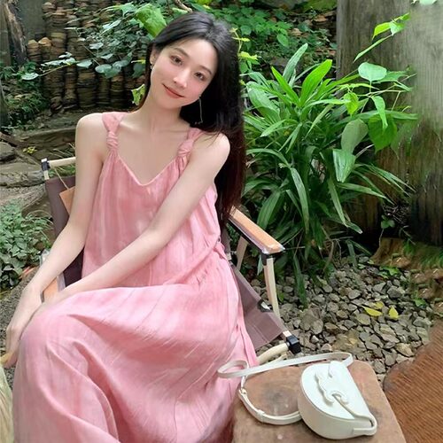 气质温柔风连衣裙女夏季宽松收腰高级感海边度假粉色晕染吊带长裙