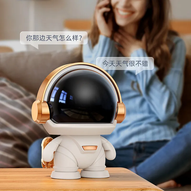 新款太空人宇航员无线蓝牙音箱tws对联桌面七彩灯低音炮户外音箱