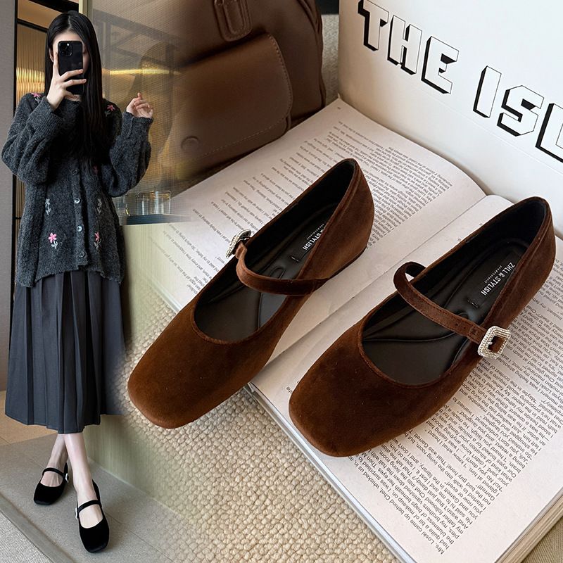 春季时髦单鞋绒面通勤百搭一字带