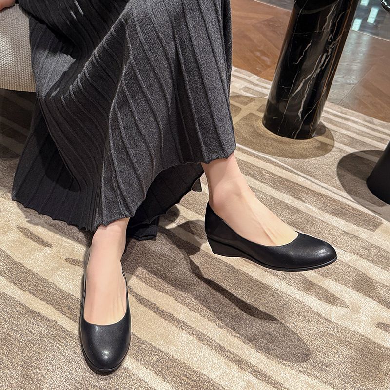 坡跟平底女单鞋黑色工作鞋软面皮