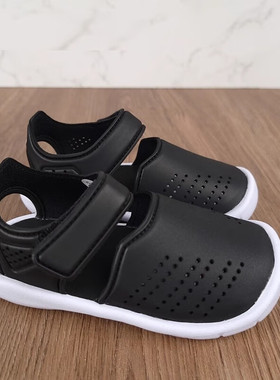 正品阿迪达斯FORTASWIM STRIPES I儿童户外运动休闲鞋 FW6042